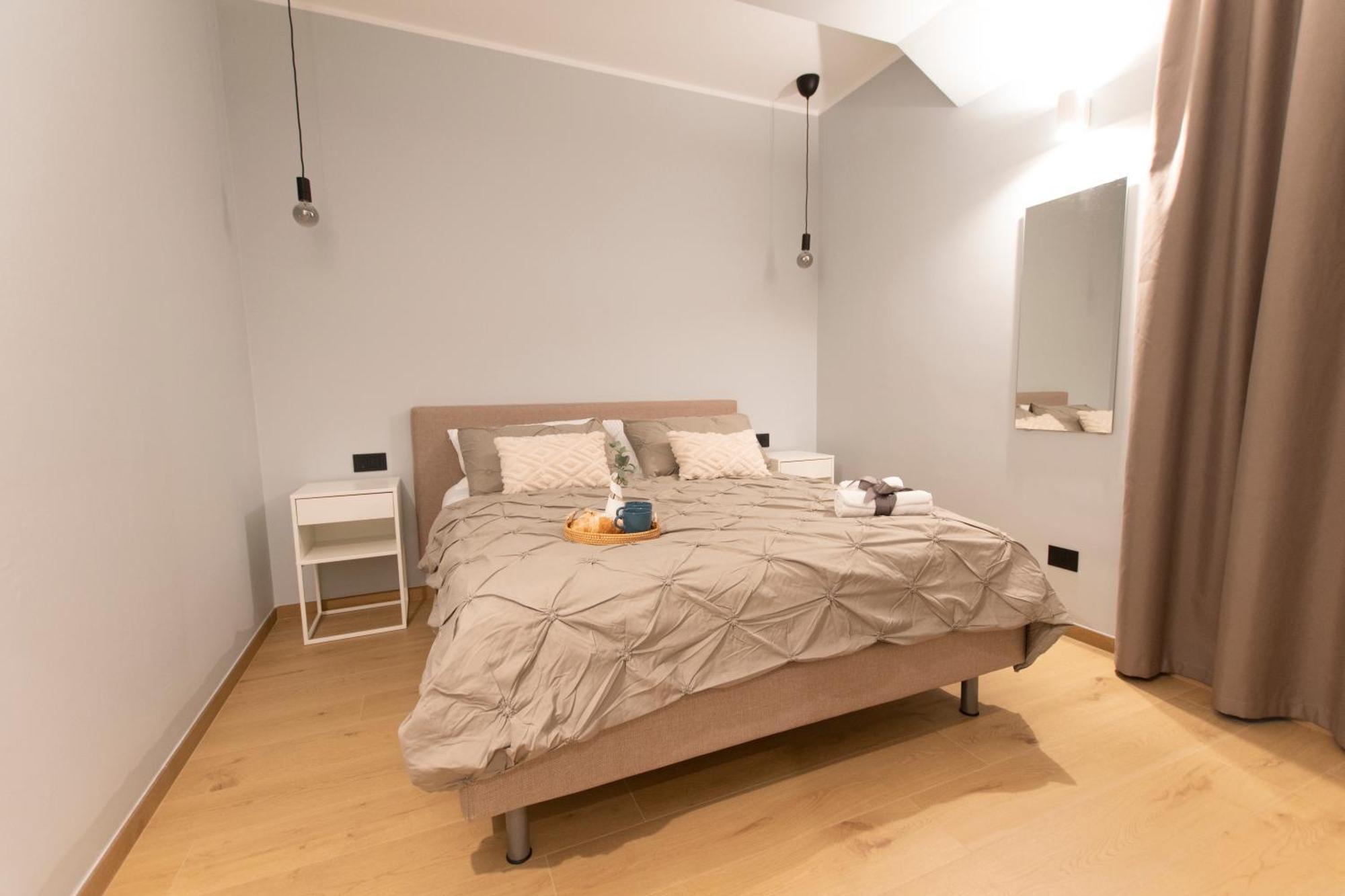 דירות מילאנו Ihost Luxury -Private Parking- Plana 4 מראה חיצוני תמונה