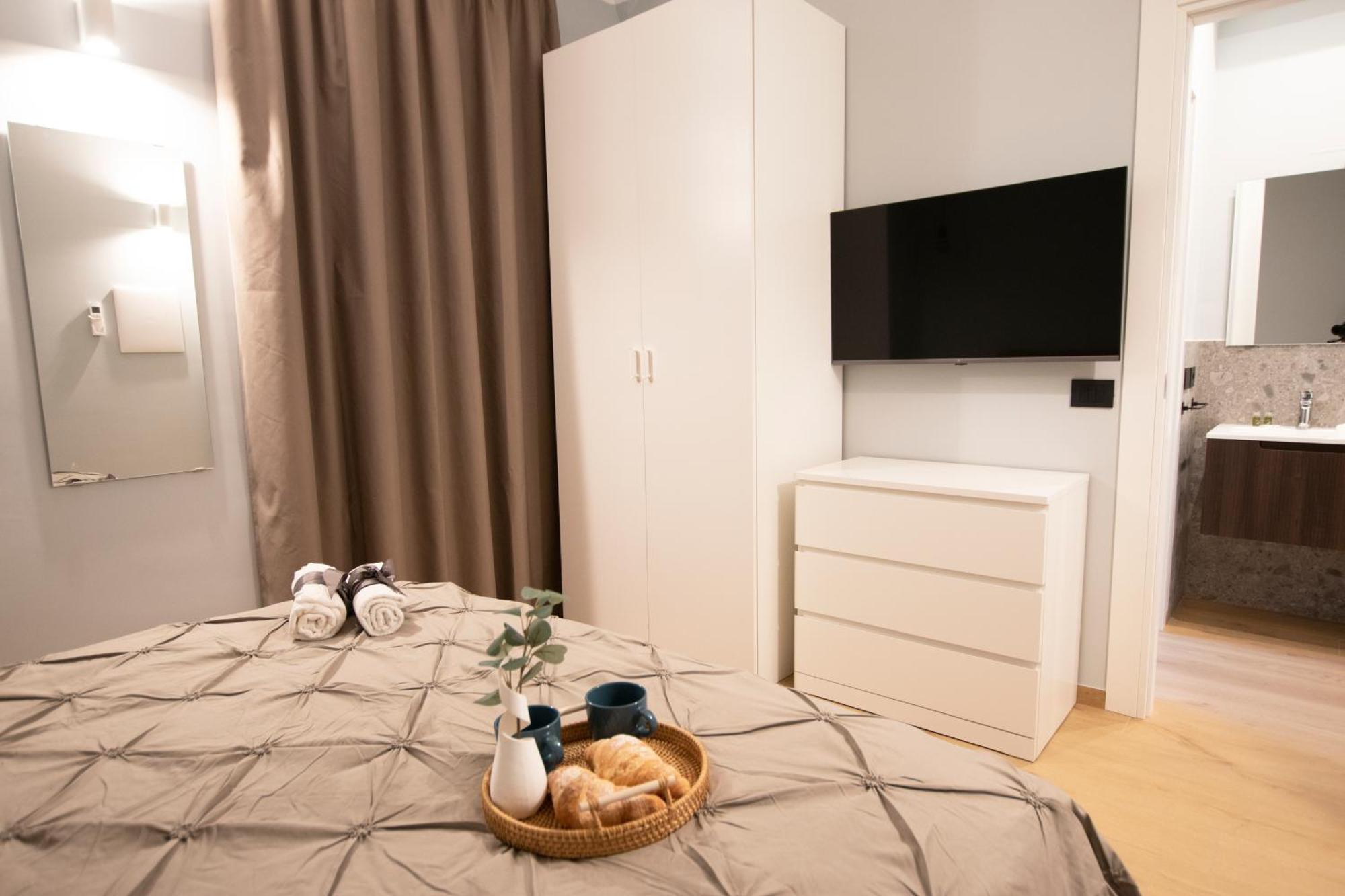 דירות מילאנו Ihost Luxury -Private Parking- Plana 4 מראה חיצוני תמונה